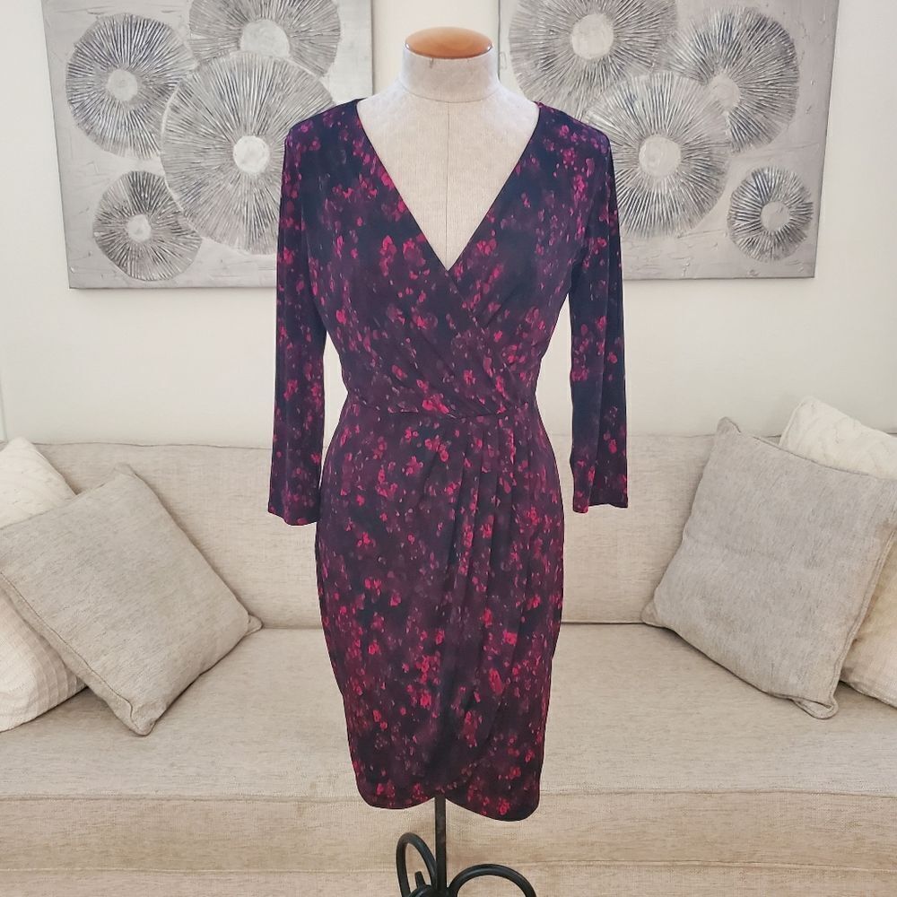 TAHARI | Stretchy 3/4 Sleeve Faux Wrap Dress - [size 4 in Black/Pink]